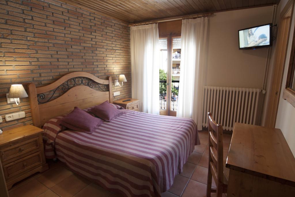 Hotel Sant Roc กัมโปรดอน ภายนอก รูปภาพ