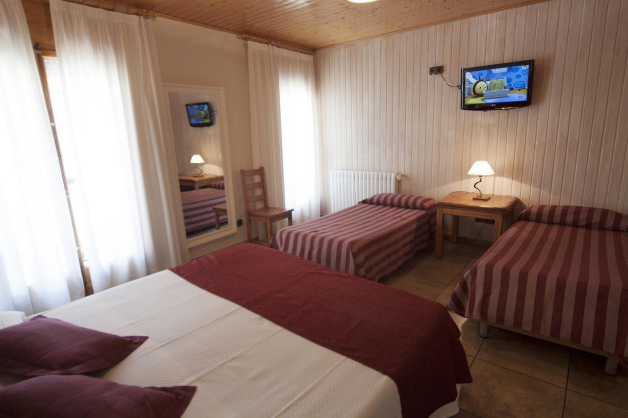 Hotel Sant Roc กัมโปรดอน ภายนอก รูปภาพ